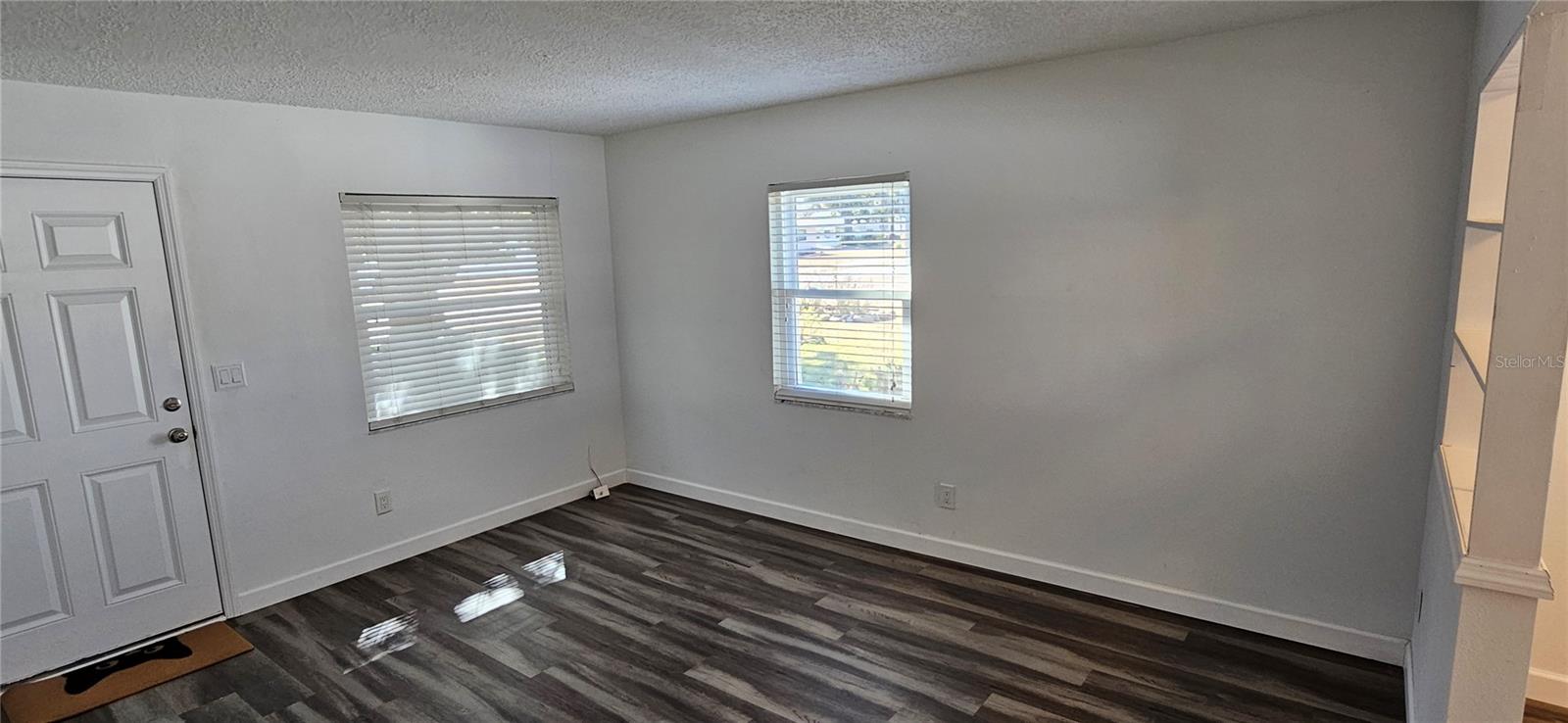 Image 8 of 20 For 38101 10th Avenue