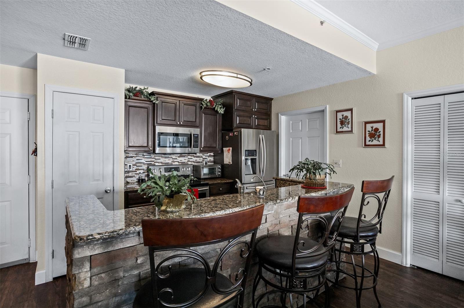 Image 3 of 39 For 700 Harbour Island Boulevard 532