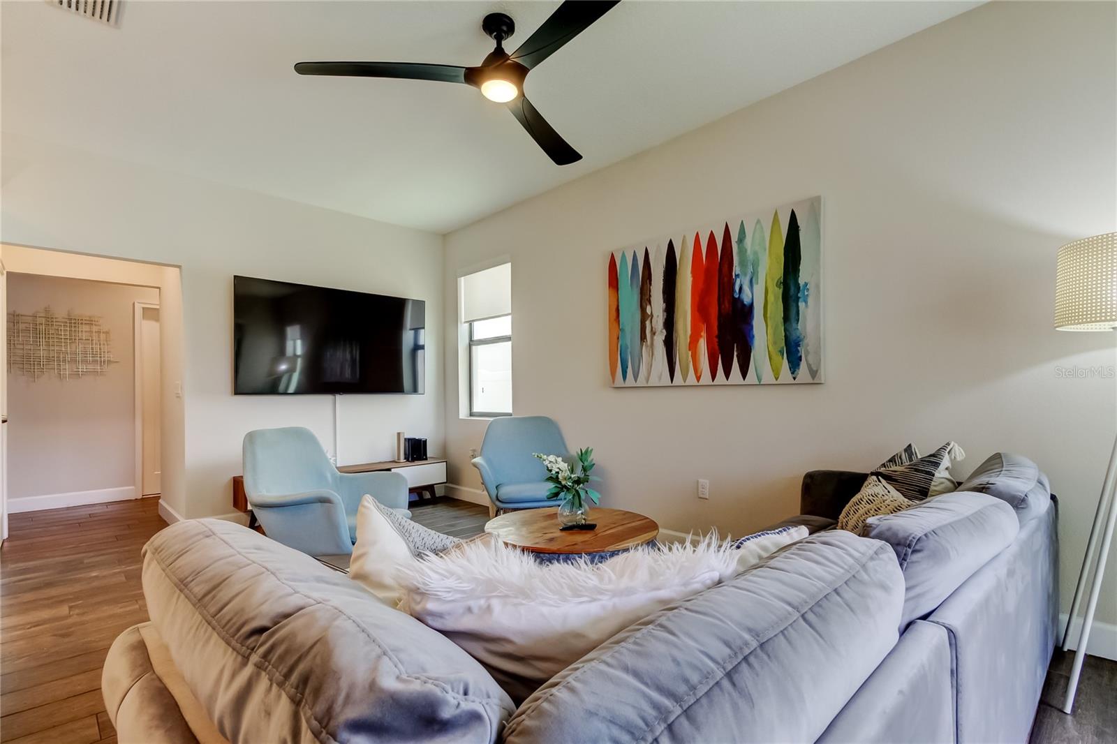 Image 13 of 30 For 204 Manhattan Avenue 1