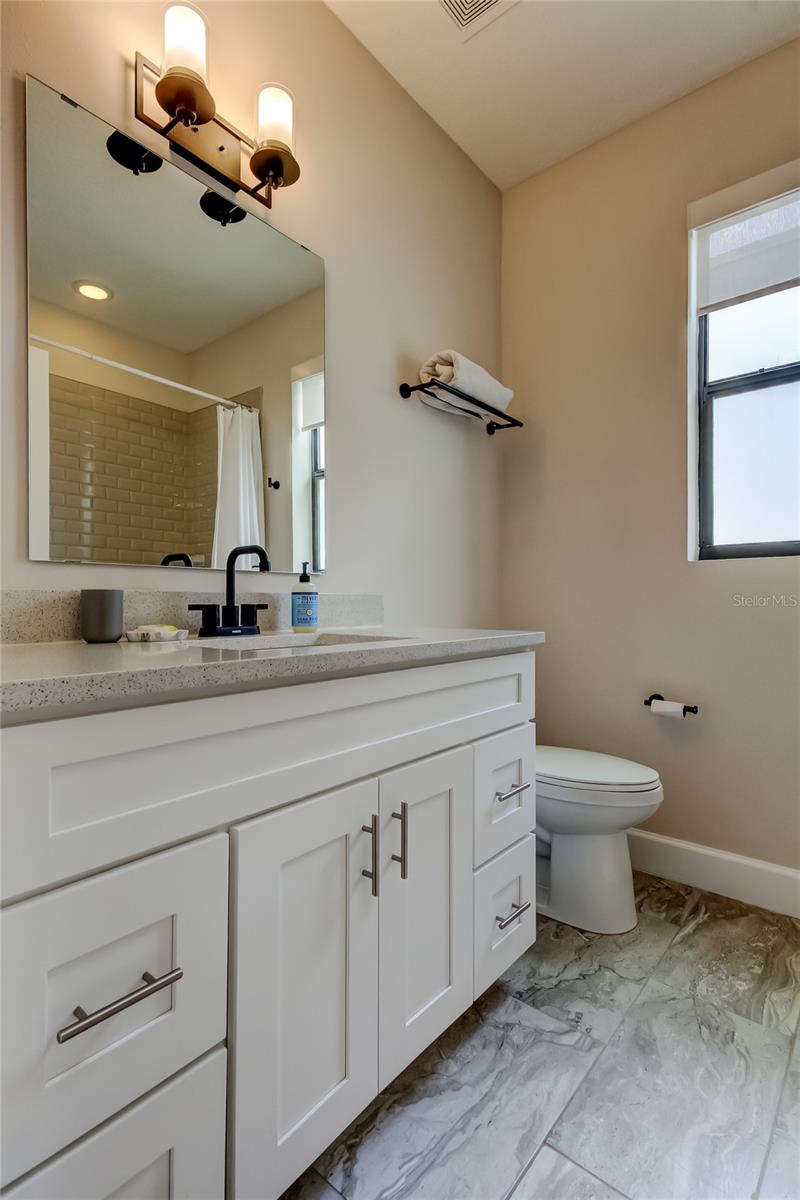 Image 26 of 30 For 204 Manhattan Avenue 1