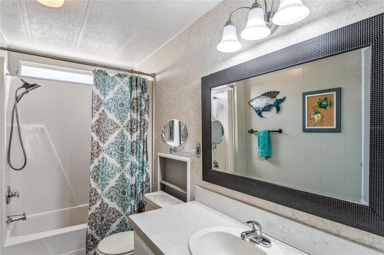 Image 33 of 47 For 7777 46th Avenue N 74