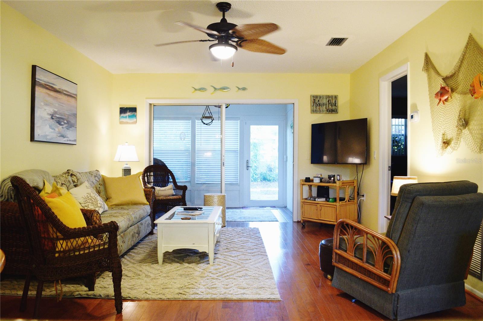 Image 12 of 32 For 1016 De Soto Drive