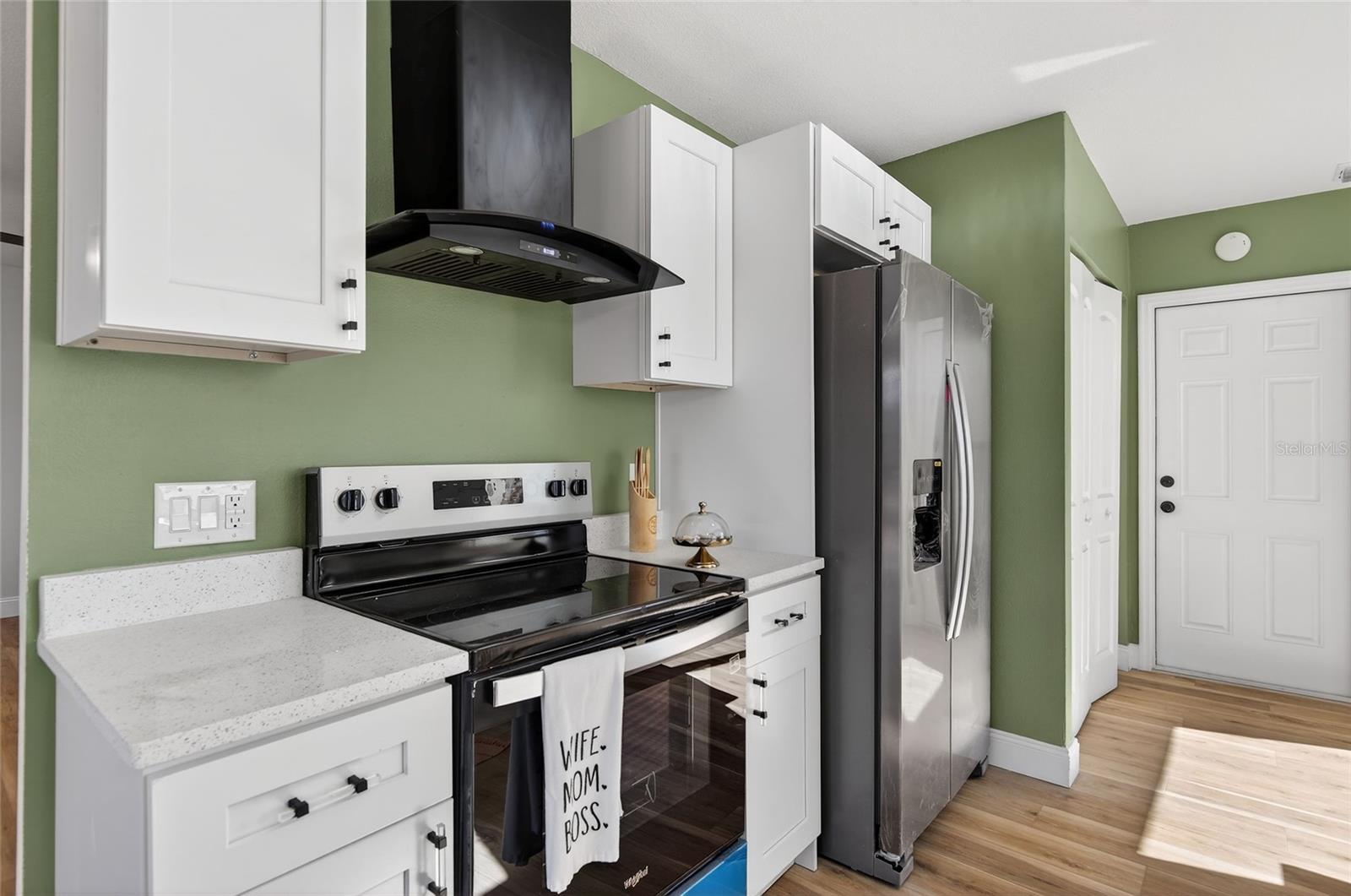 Image 10 of 47 For 228 Regal Park Drive