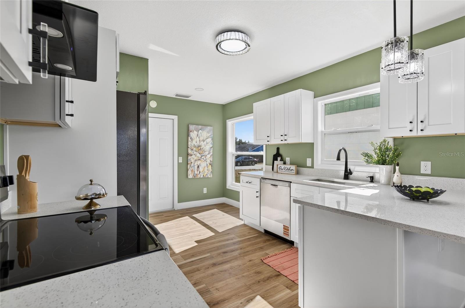 Image 14 of 47 For 228 Regal Park Drive