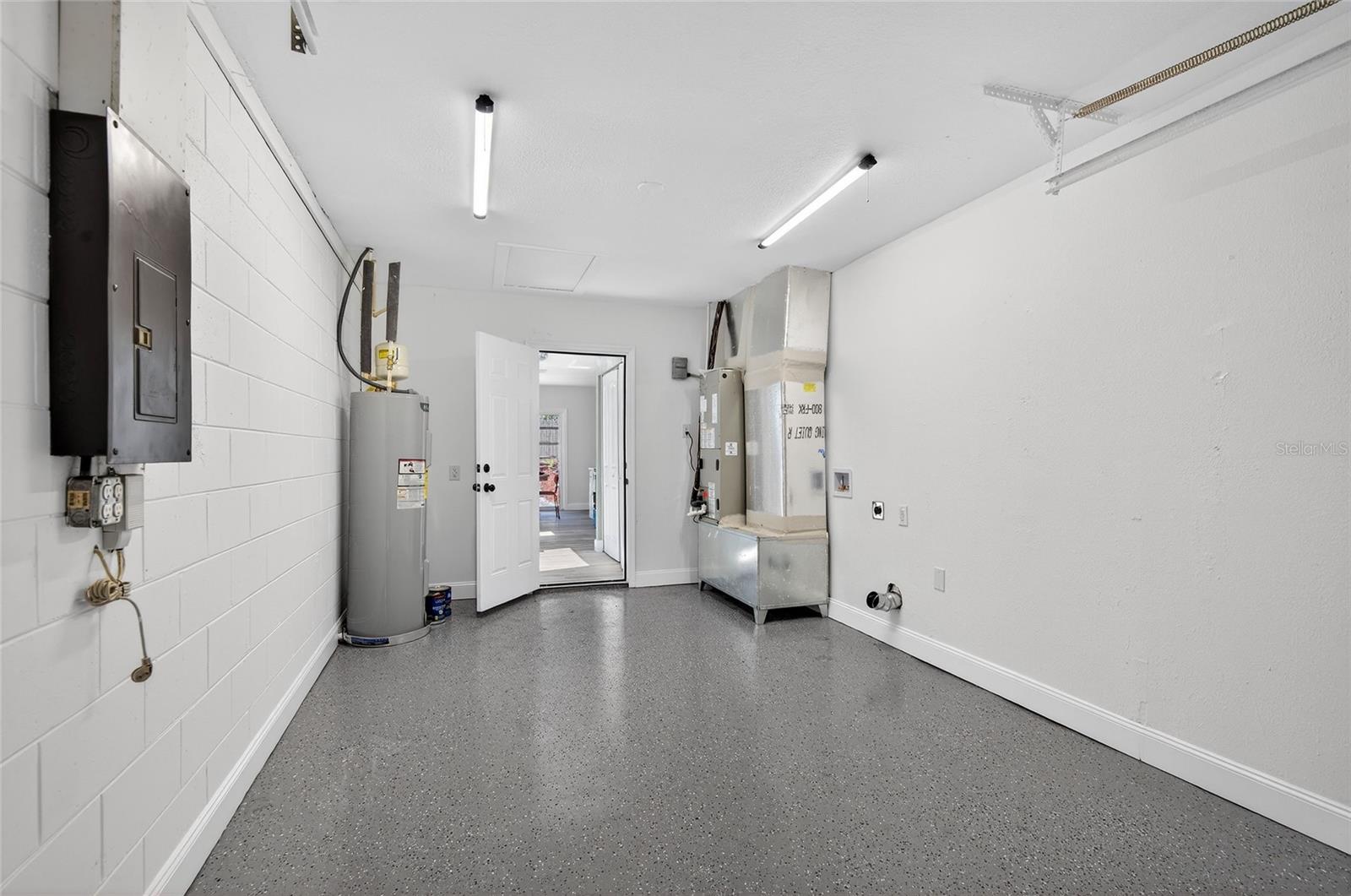 Image 21 of 47 For 228 Regal Park Drive