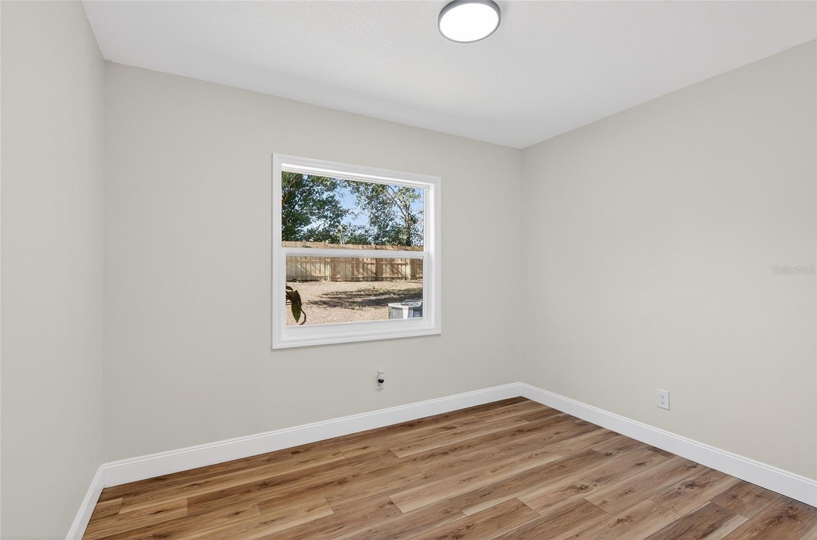 Image 23 of 47 For 228 Regal Park Drive