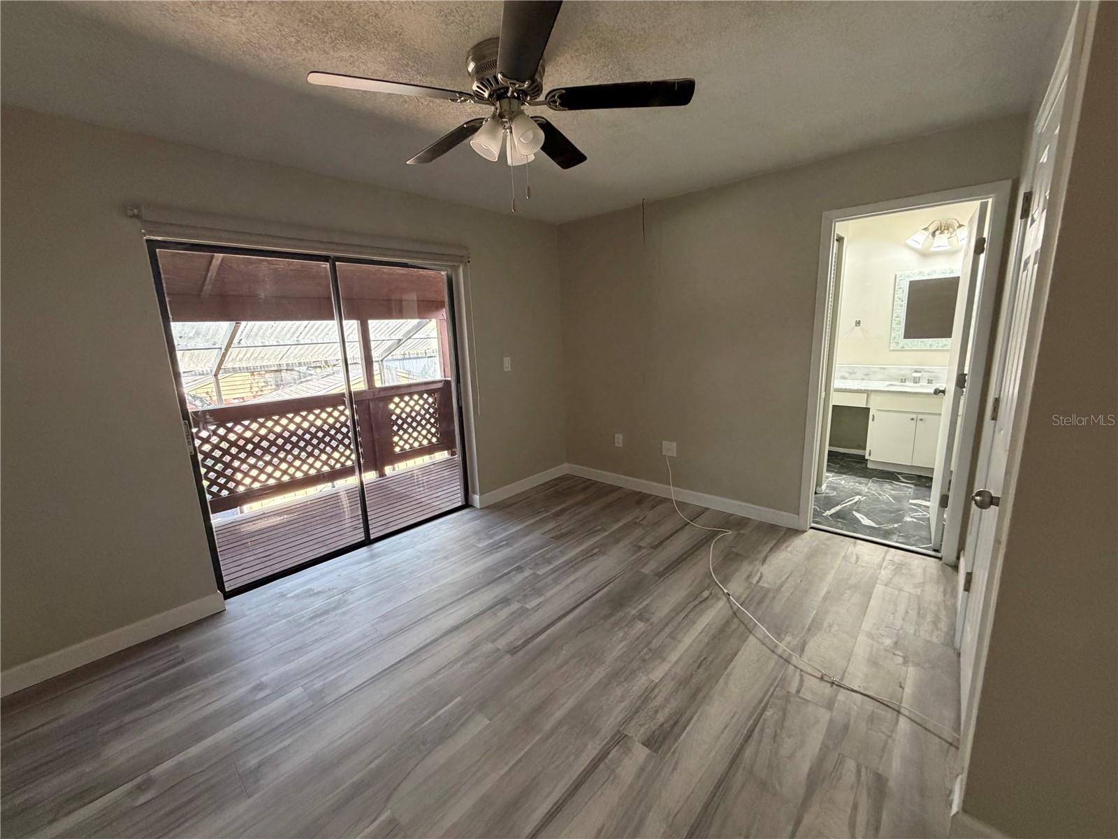 Image 27 of 33 For 799 Fairwood Lane