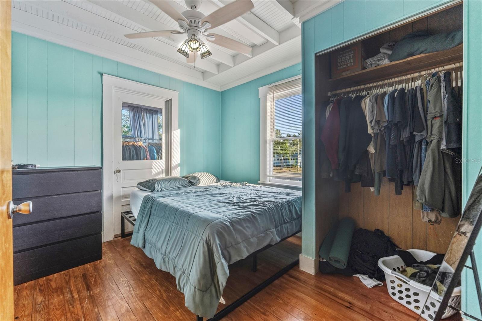 Listing photo id 24 for 5401 21st Avenue S