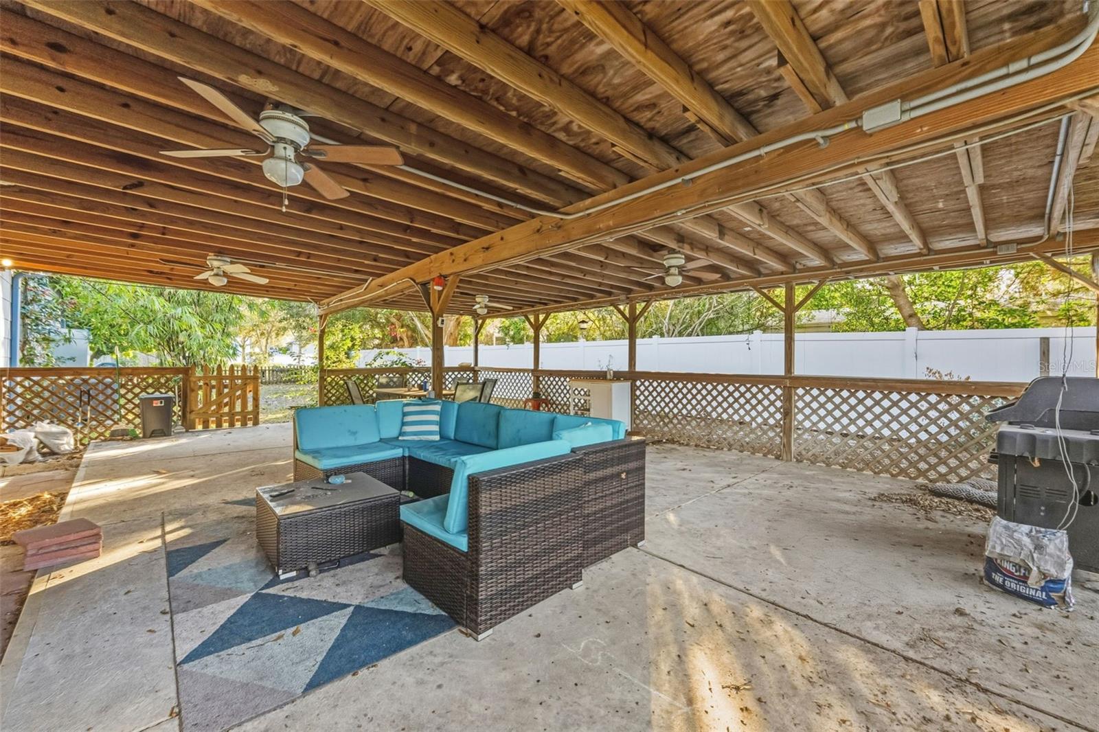 Listing photo id 34 for 5401 21st Avenue S