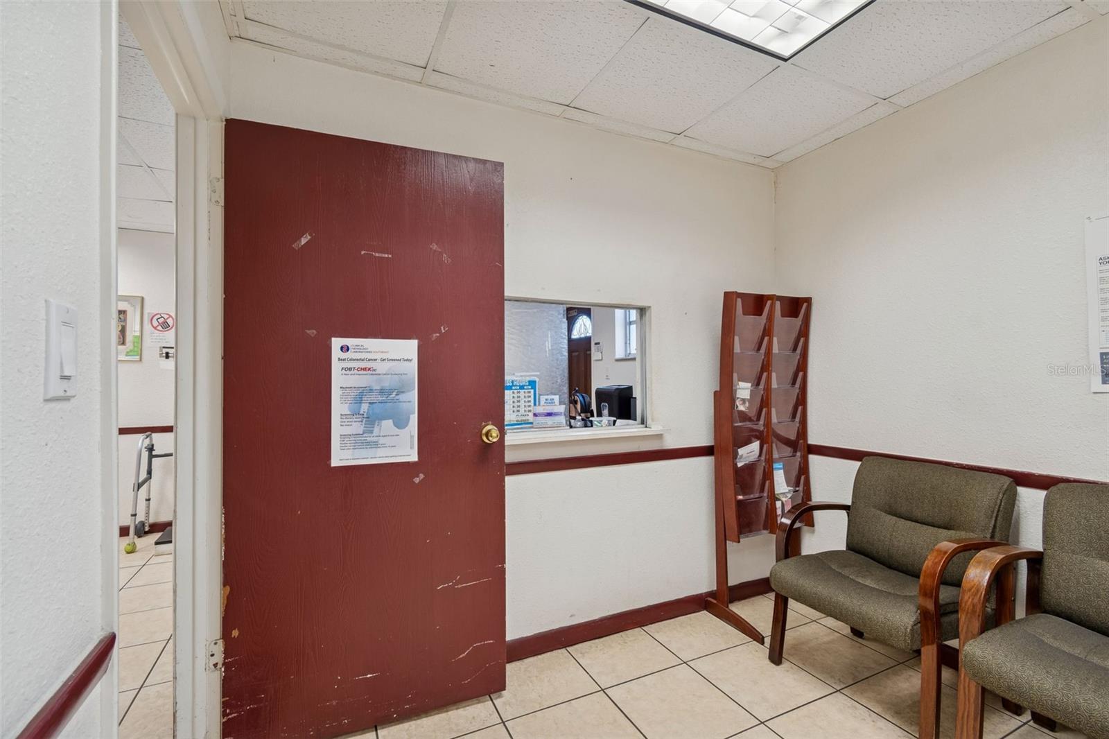 Listing photo id 11 for 1152 62nd Avenue S