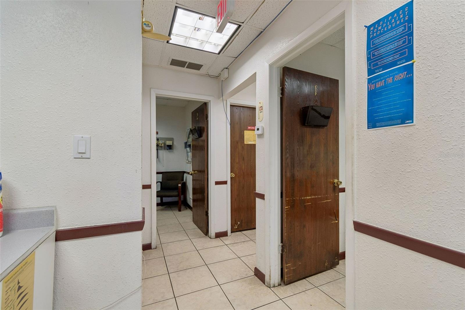 Listing photo id 17 for 1152 62nd Avenue S