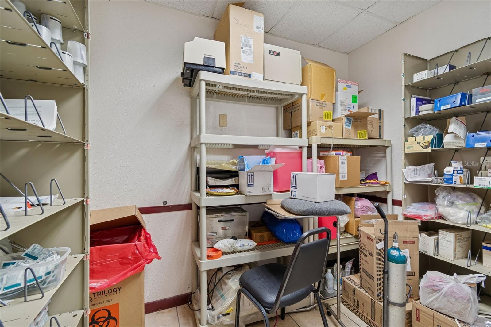 Listing photo id 25 for 1152 62nd Avenue S