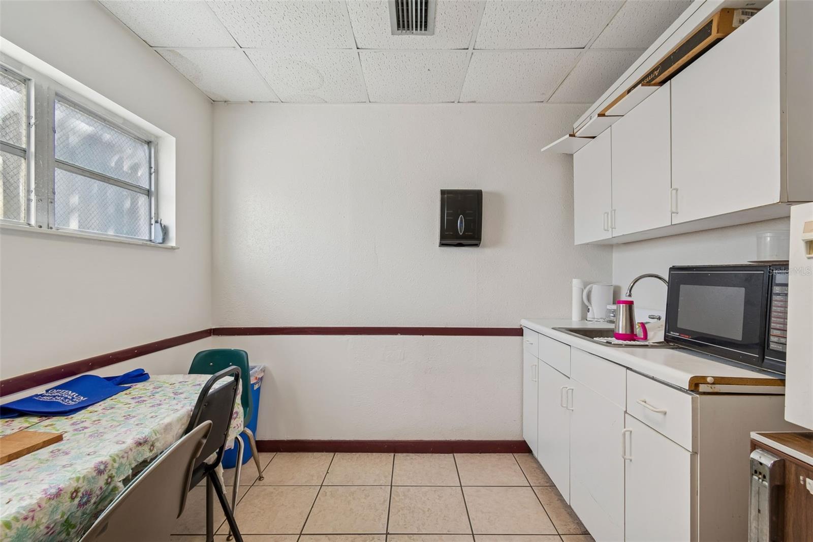 Listing photo id 27 for 1152 62nd Avenue S