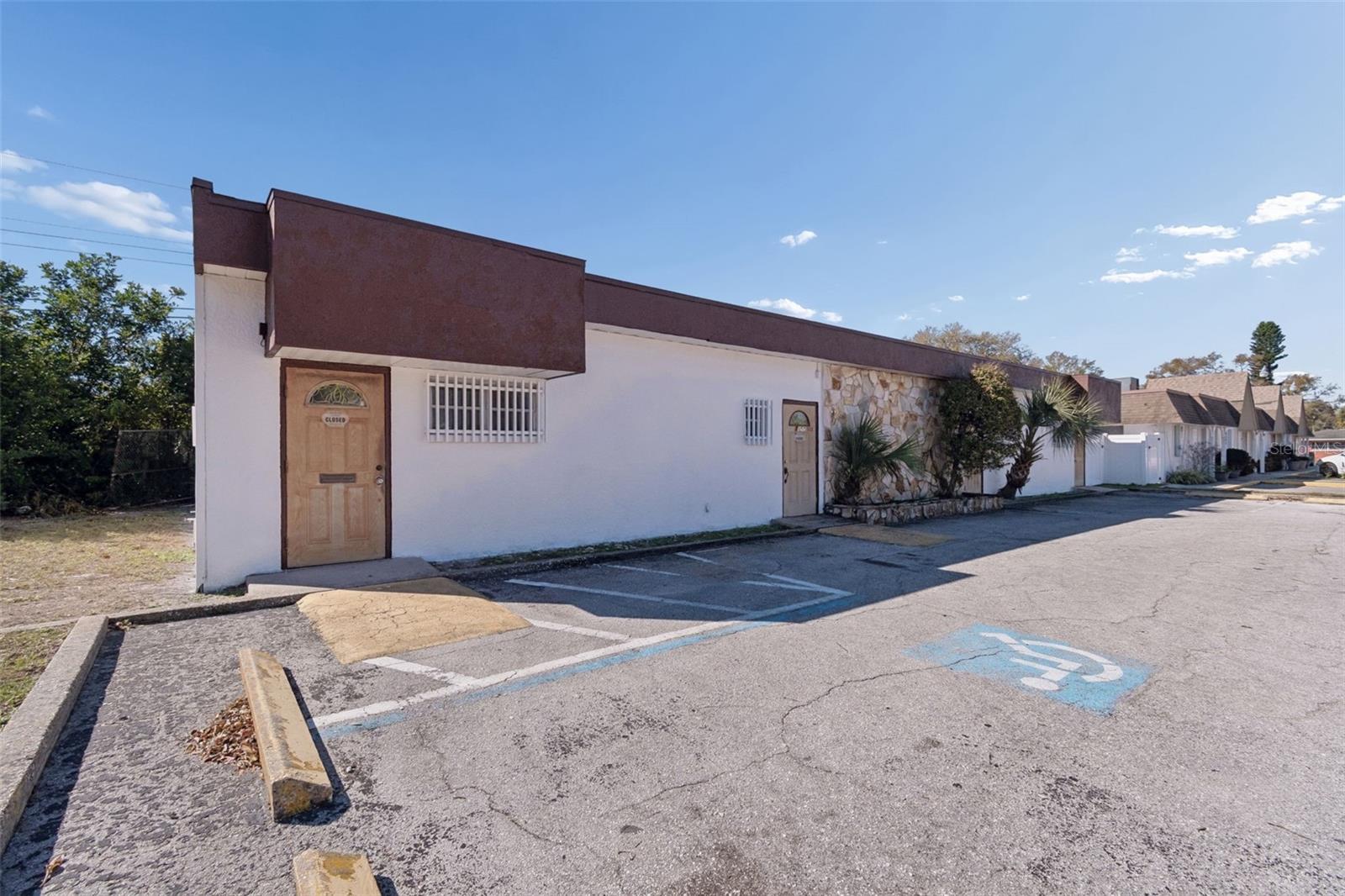 Listing photo id 4 for 1152 62nd Avenue S