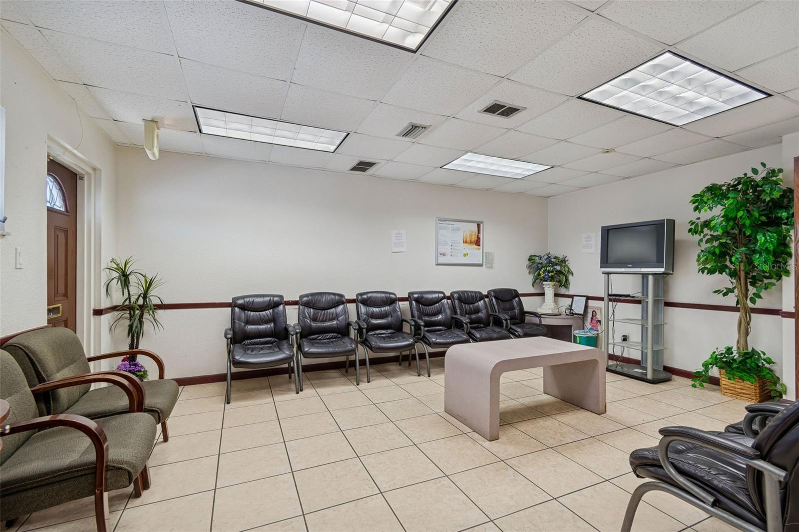 Listing photo id 7 for 1152 62nd Avenue S