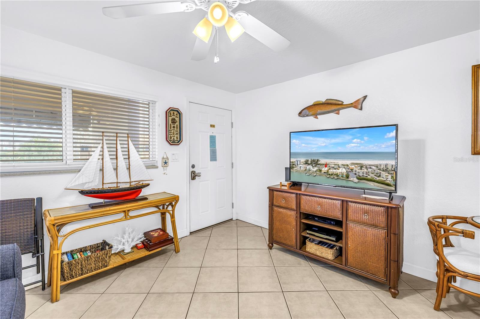 Image 10 of 34 For 10265 Gulf Boulevard B315