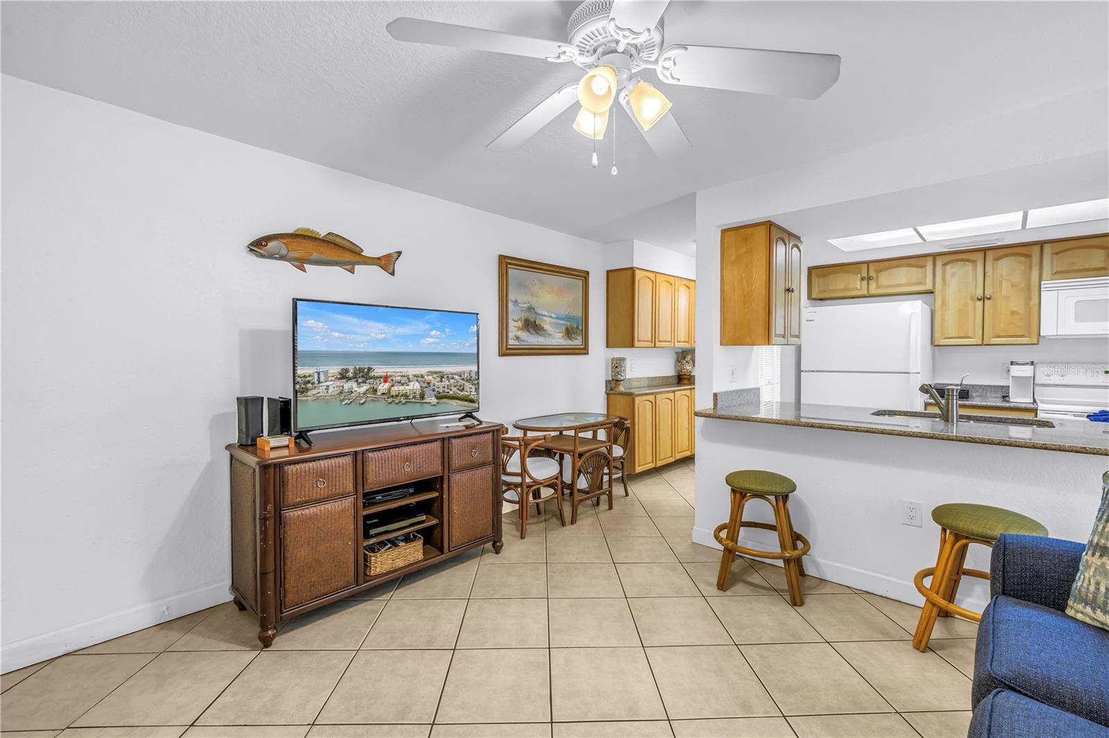 Image 11 of 34 For 10265 Gulf Boulevard B315