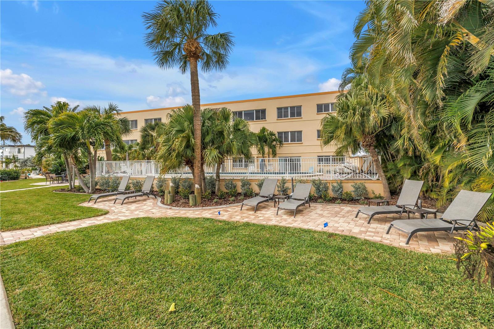 Image 34 of 34 For 10265 Gulf Boulevard B315