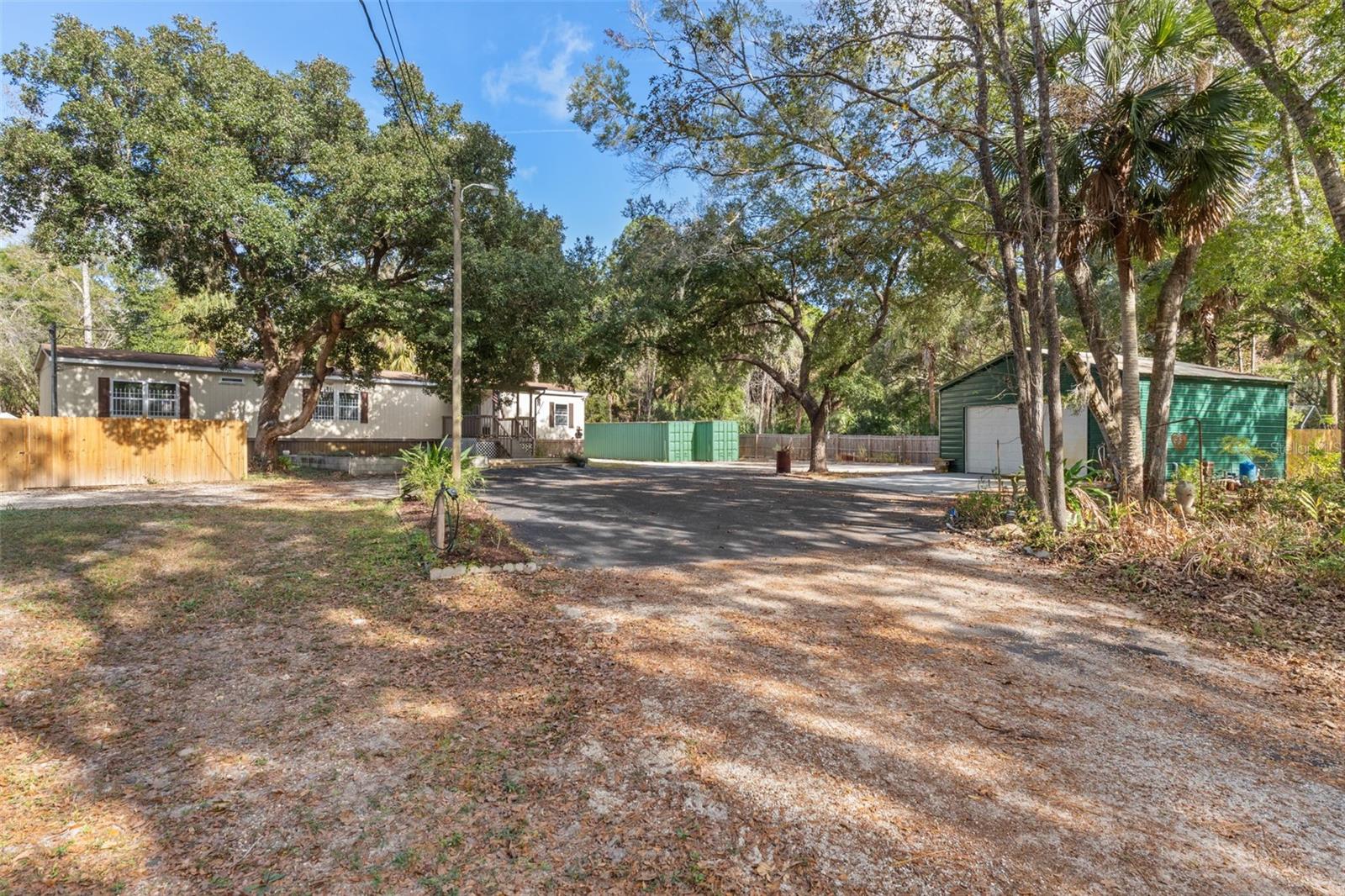 Image 32 of 39 For 193 Gladys Avenue