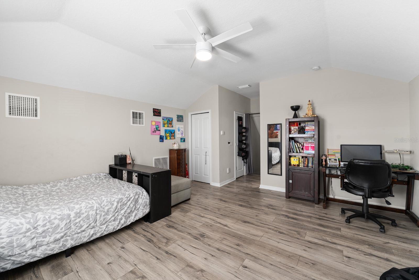 Image 13 of 41 For 13577 Moosehead Circle