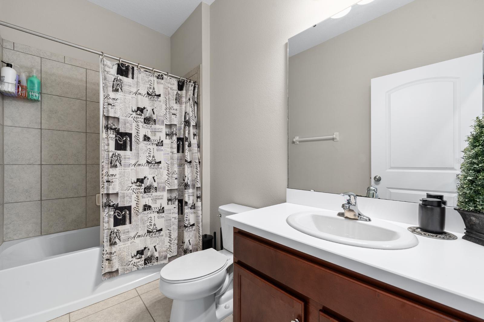 Image 19 of 41 For 13577 Moosehead Circle