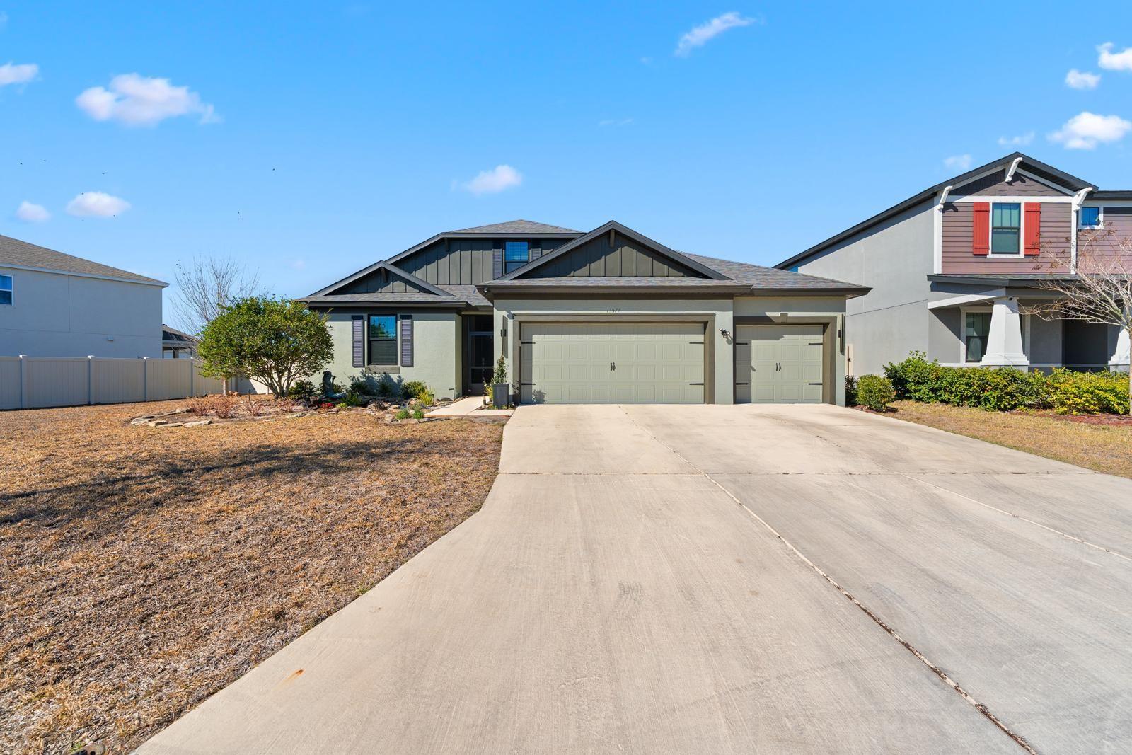 Image 26 of 41 For 13577 Moosehead Circle