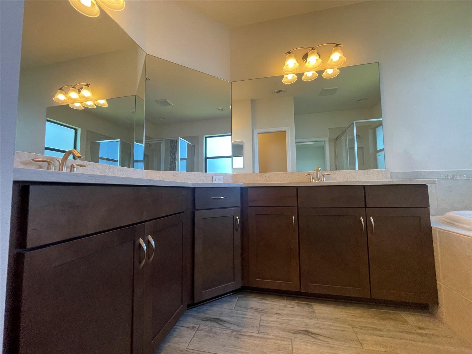 Image 26 of 47 For 4671 Wandering Way