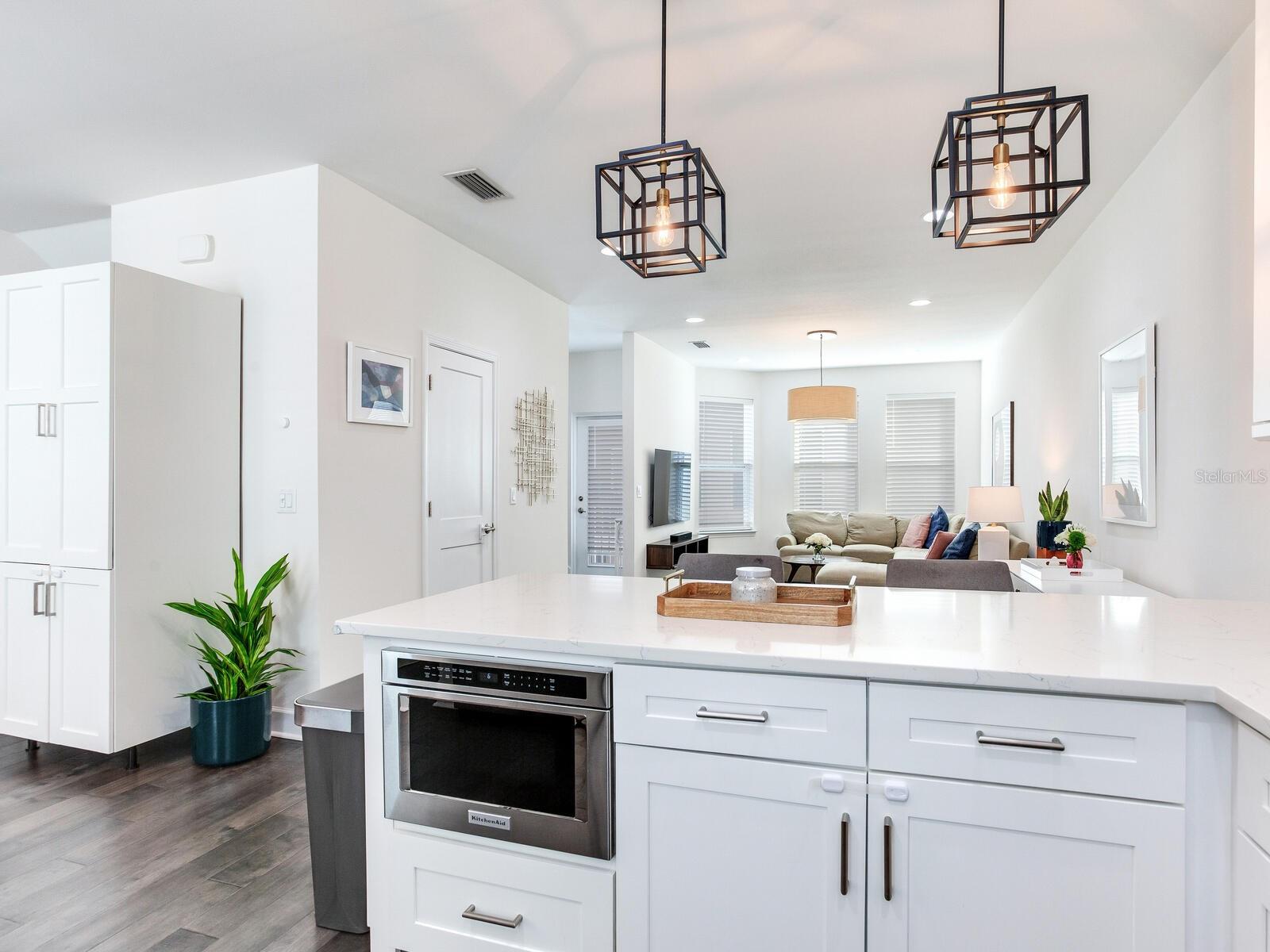 Image 15 of 41 For 1524 Fig Street 4