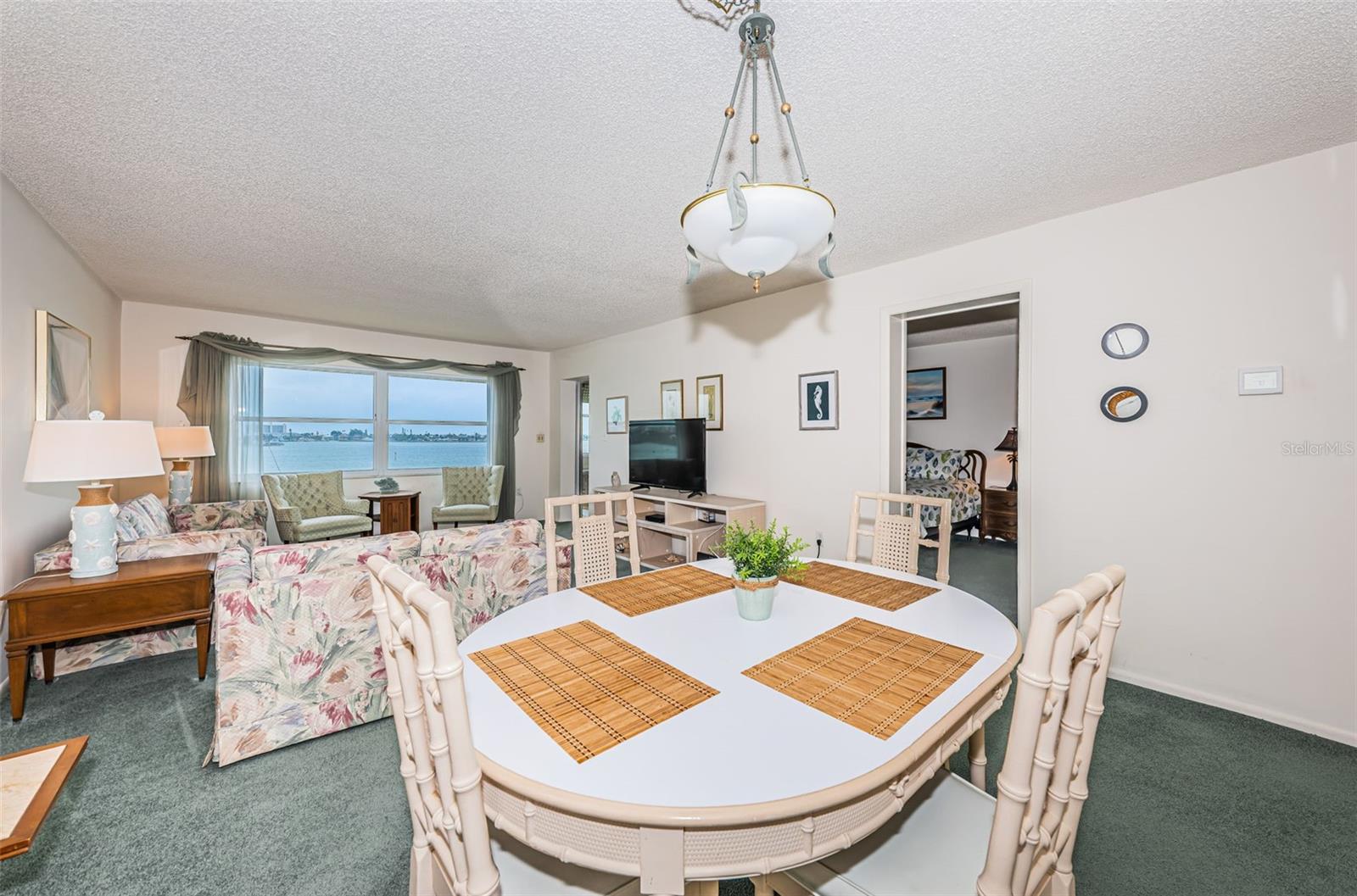 Image 16 of 54 For 4525 Cove Circle 604