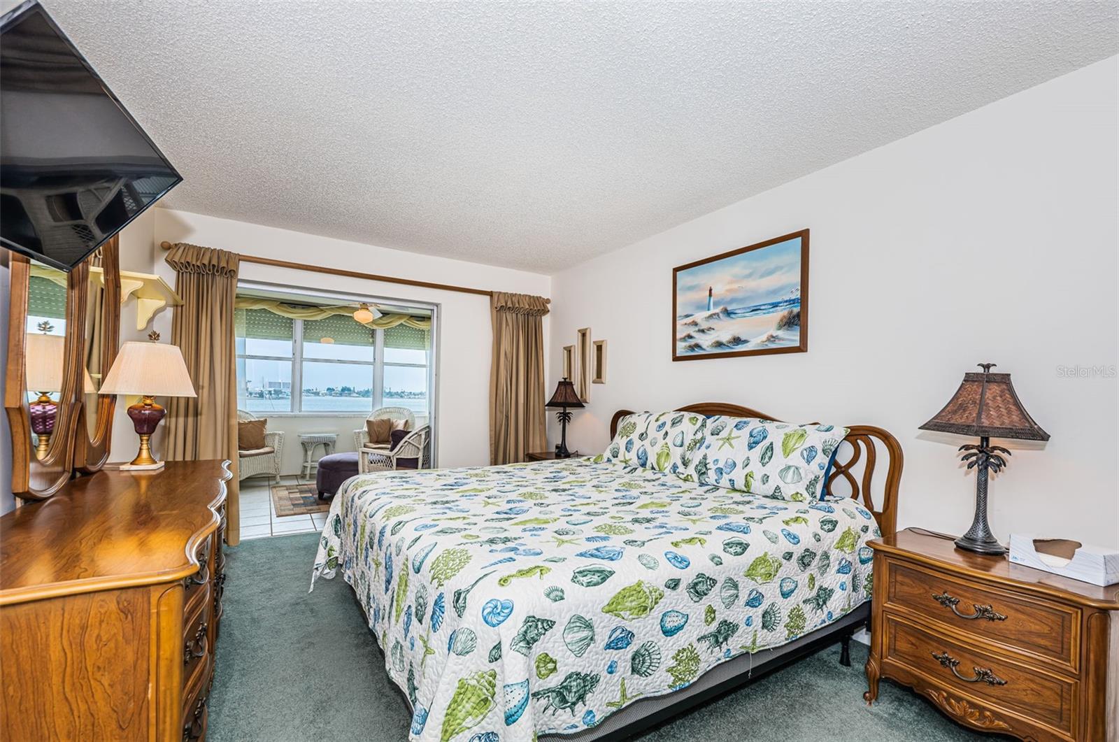 Image 22 of 54 For 4525 Cove Circle 604