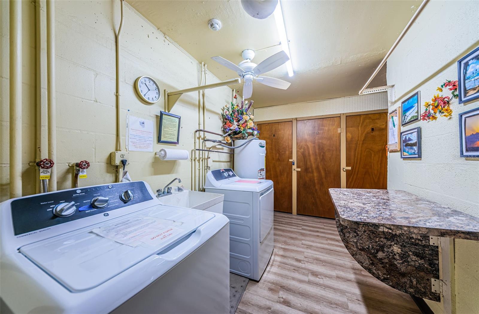 Image 36 of 54 For 4525 Cove Circle 604