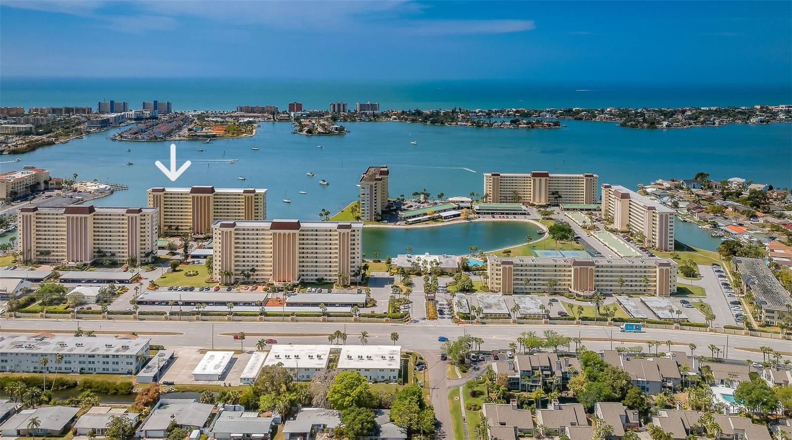 Image 52 of 54 For 4525 Cove Circle 604