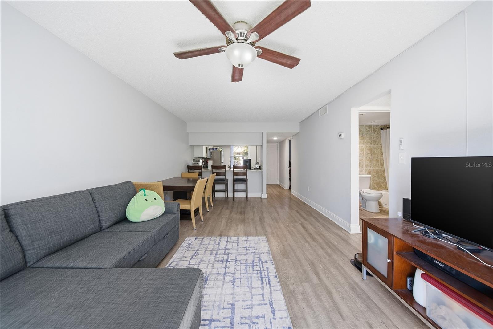 Image 11 of 26 For 5040 Terrace Palms Circle 102