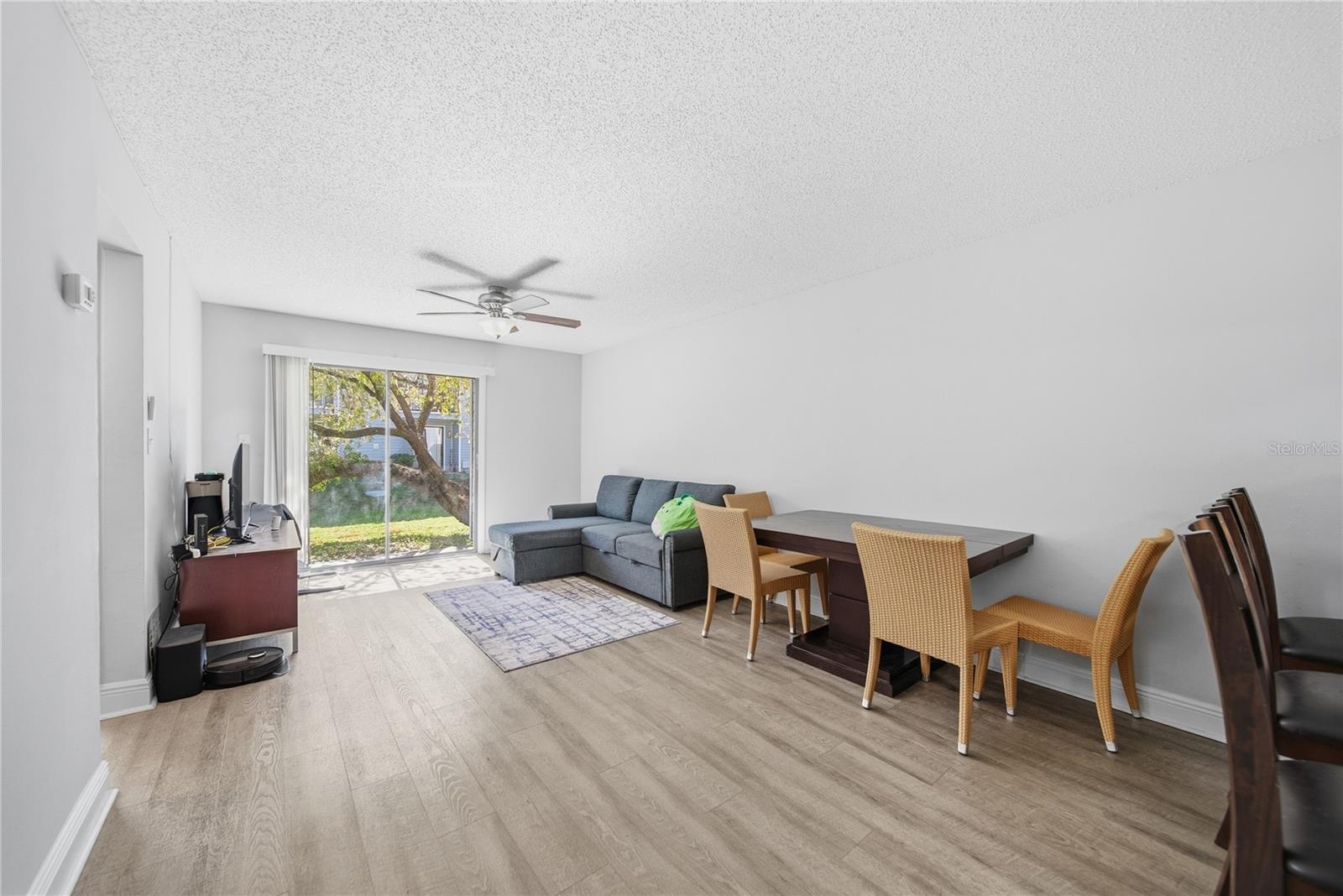 Image 12 of 26 For 5040 Terrace Palms Circle 102