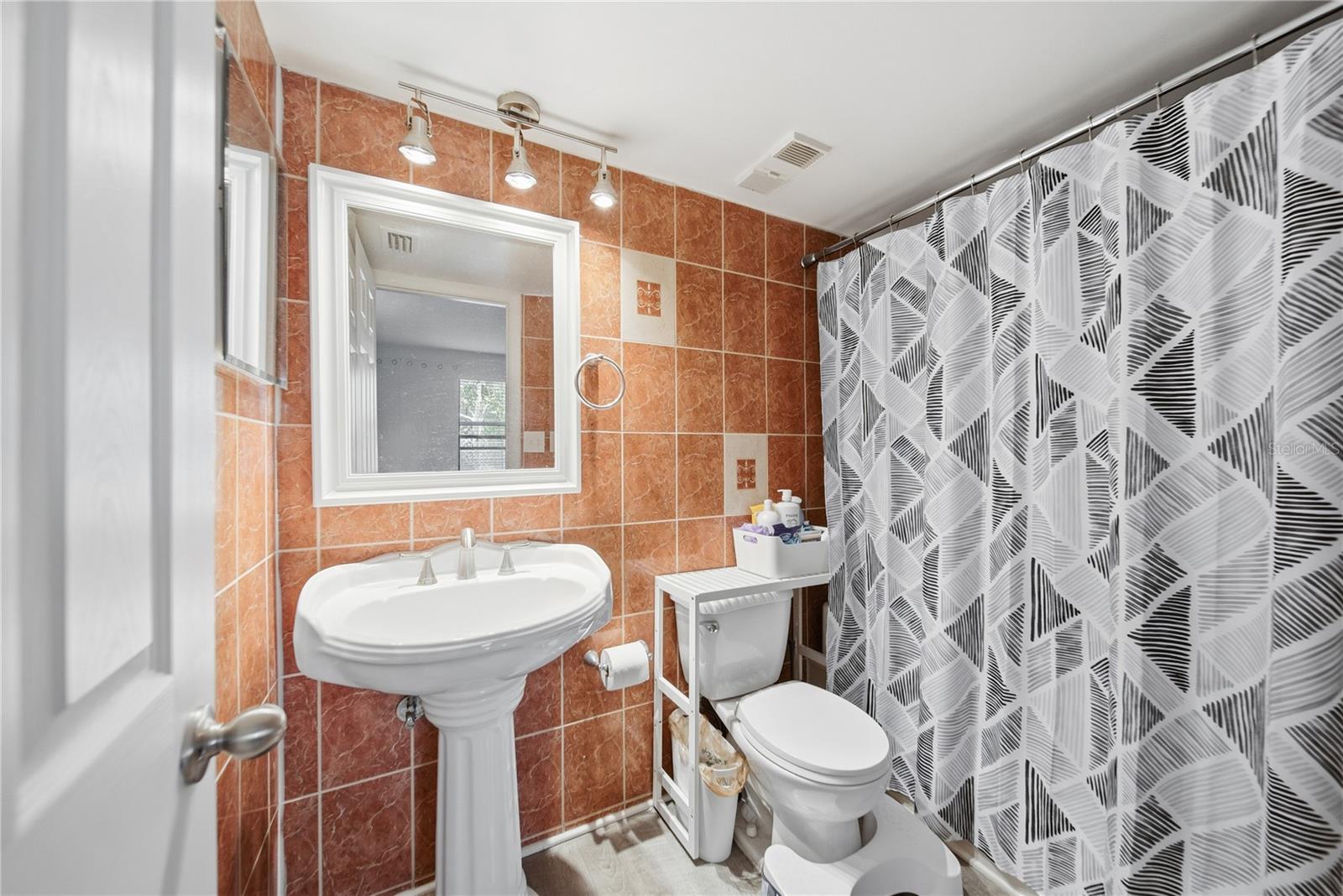 Image 20 of 26 For 5040 Terrace Palms Circle 102