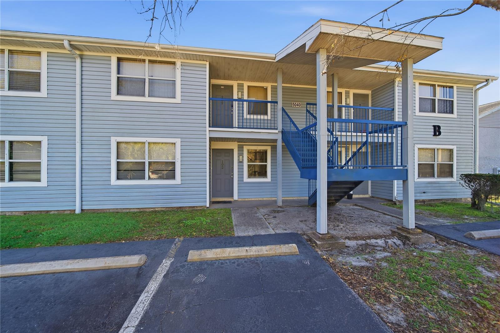 Image 4 of 26 For 5040 Terrace Palms Circle 102