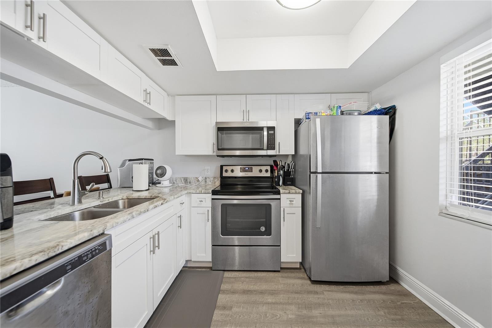 Image 6 of 26 For 5040 Terrace Palms Circle 102