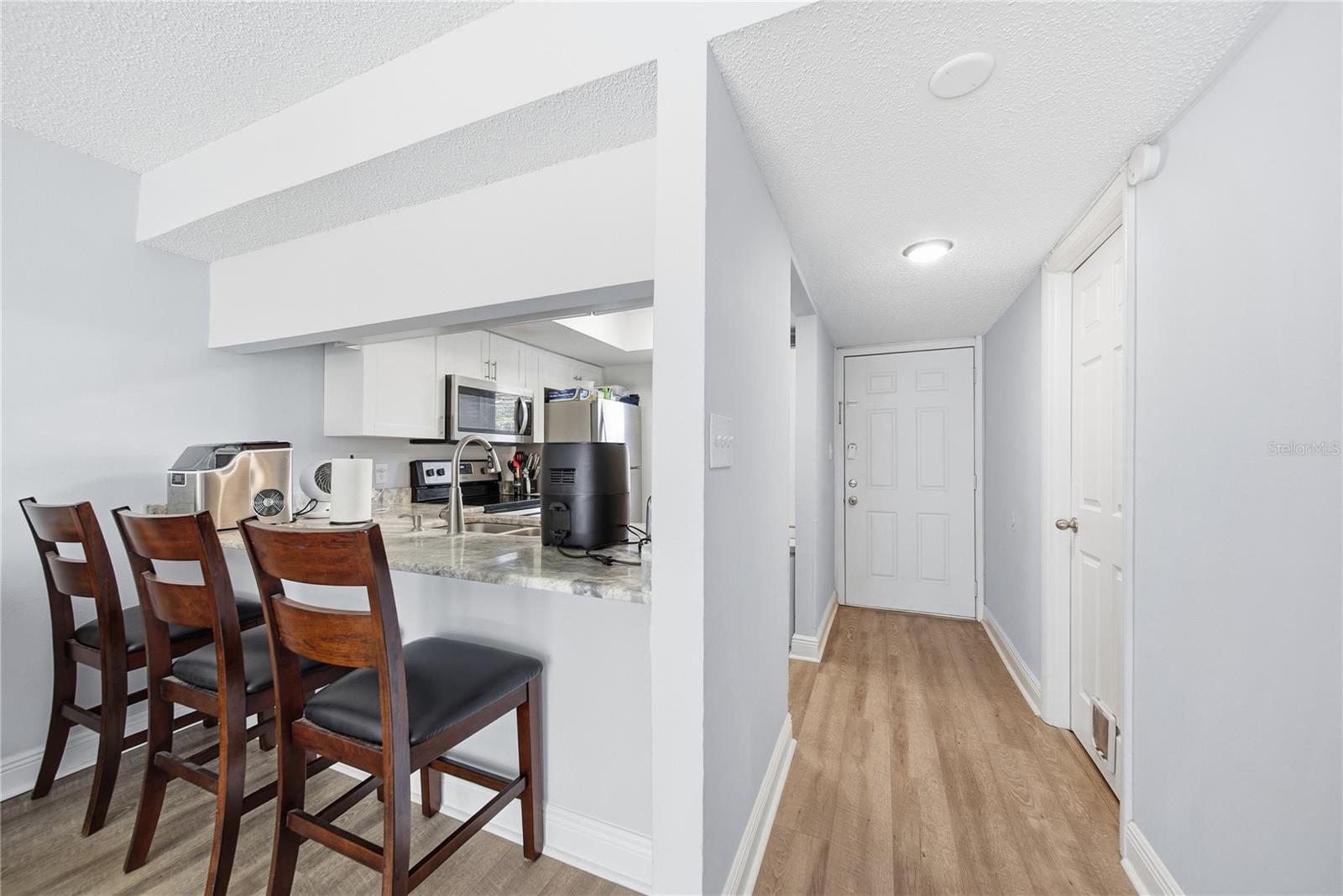 Image 9 of 26 For 5040 Terrace Palms Circle 102