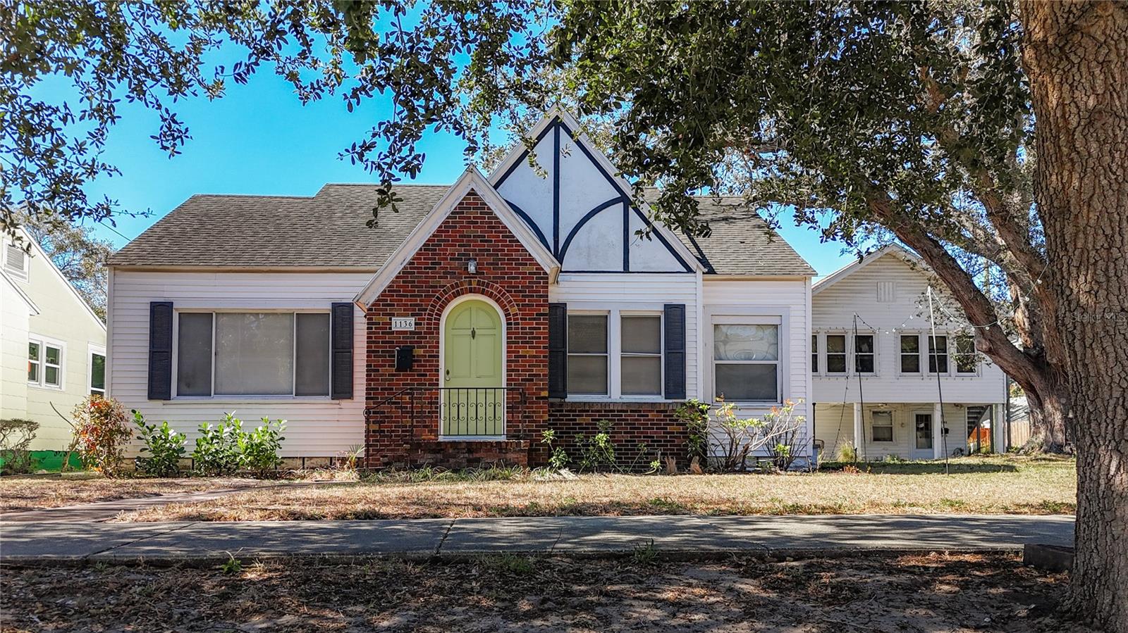 Listing photo id 63 for 1136 12th Street N