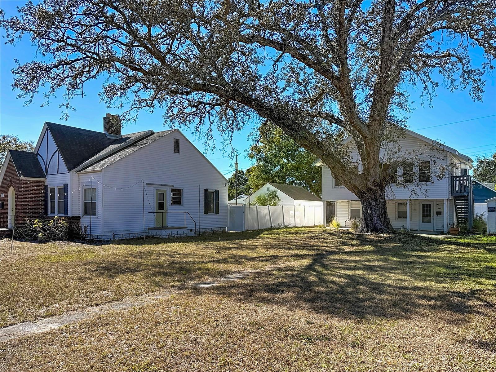 Listing photo id 69 for 1136 12th Street N