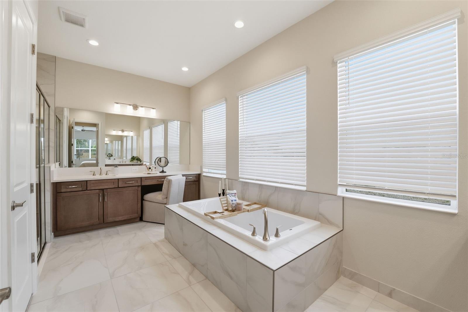 Image 24 of 35 For 32616 Neroli Street