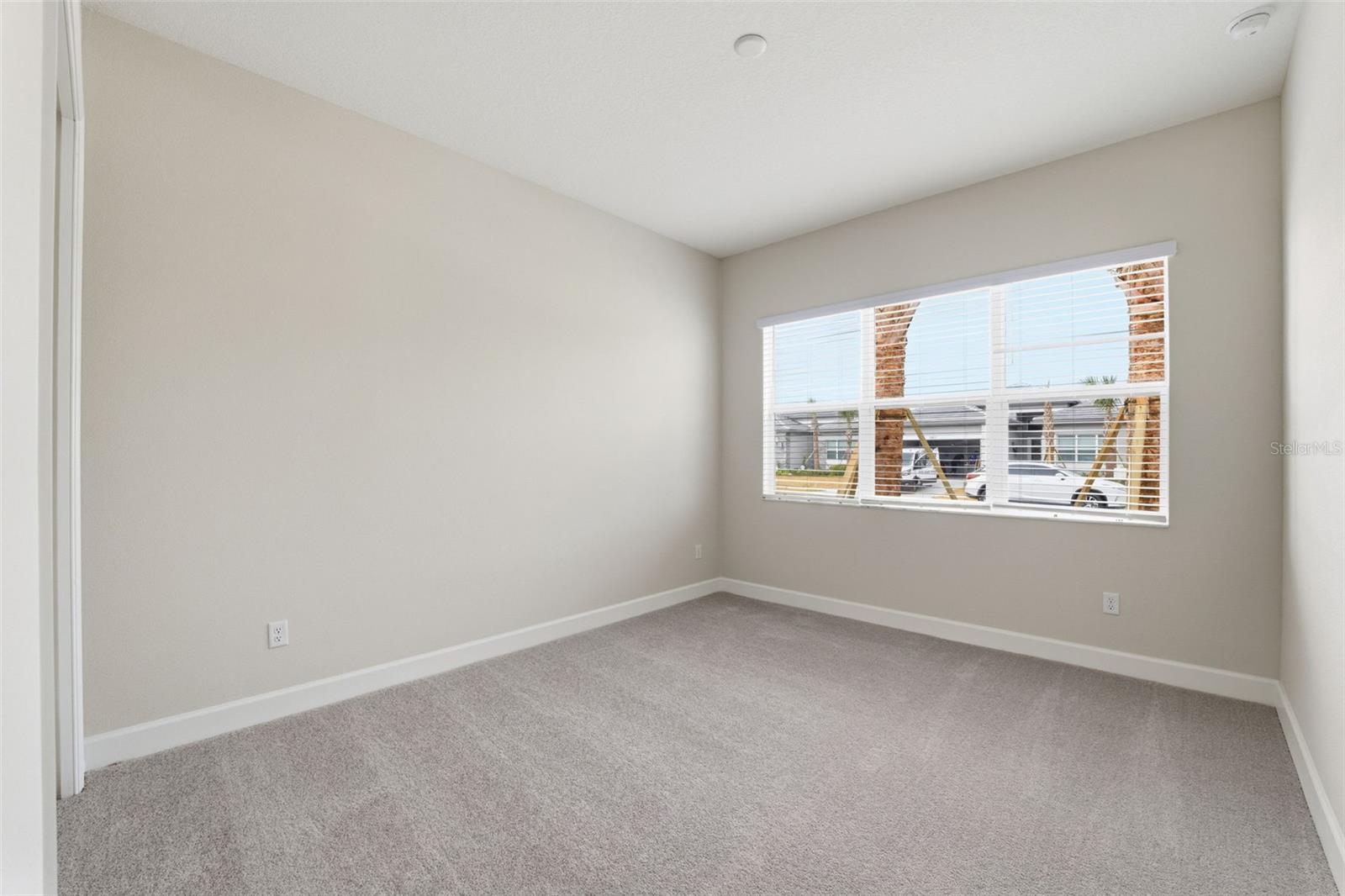 Image 28 of 35 For 32616 Neroli Street