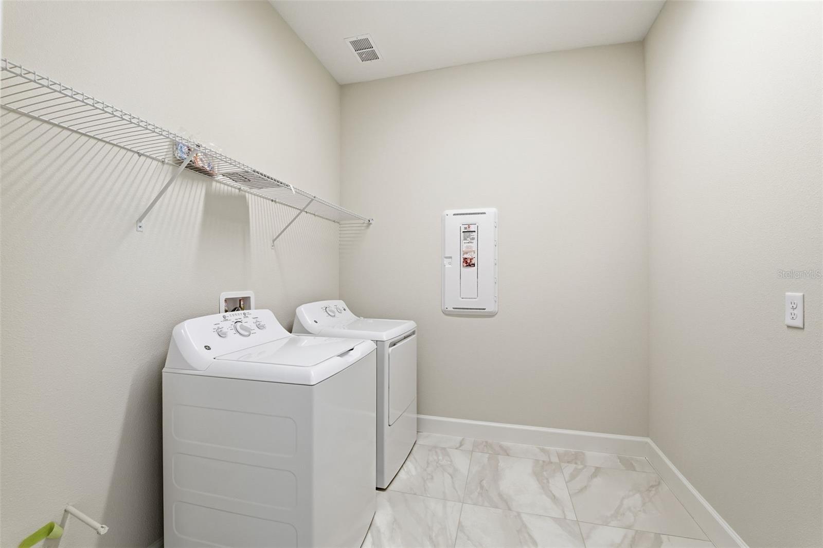 Image 31 of 35 For 32616 Neroli Street