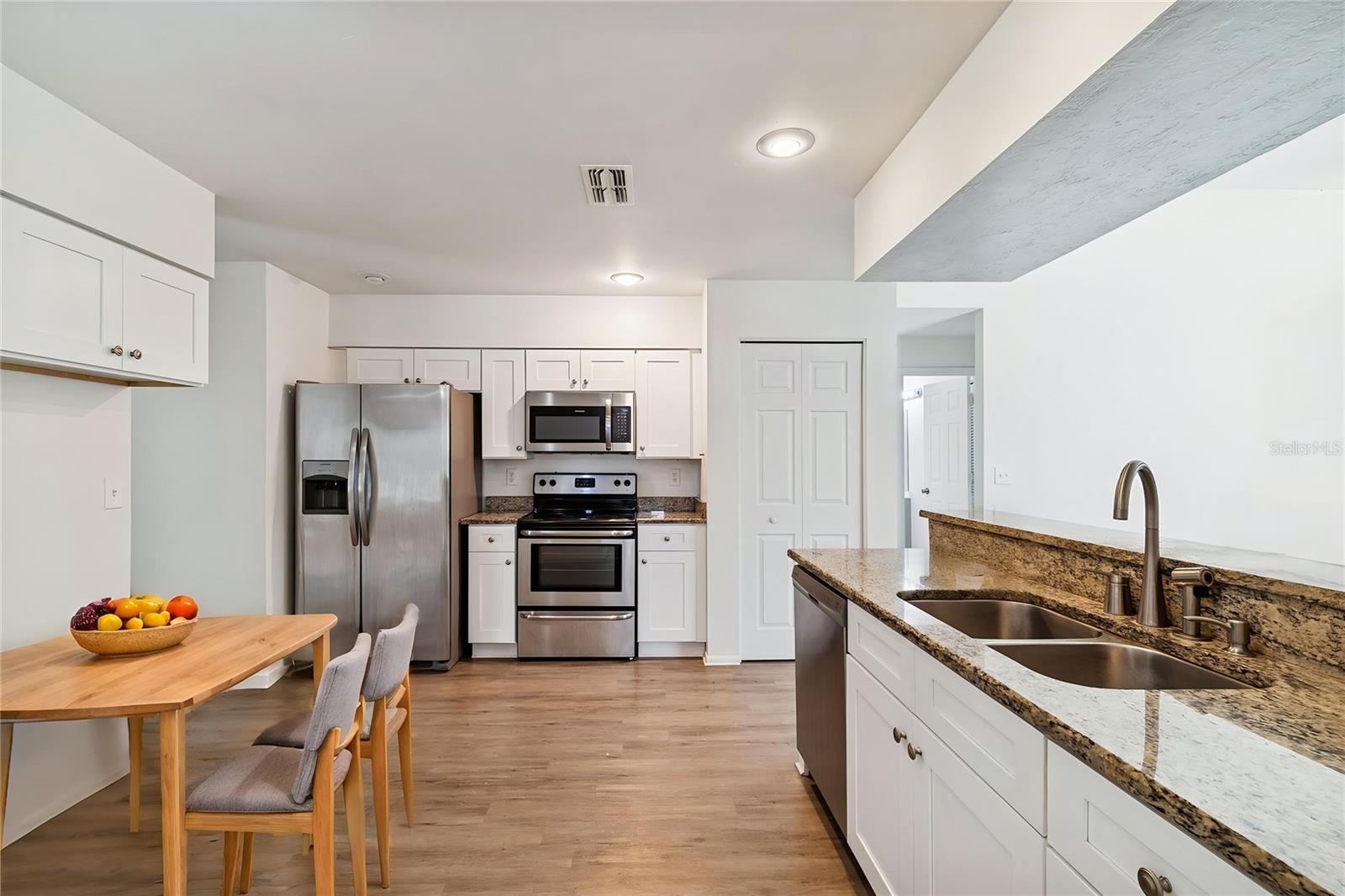 Image 13 of 65 For 11903 Steppingstone Boulevard