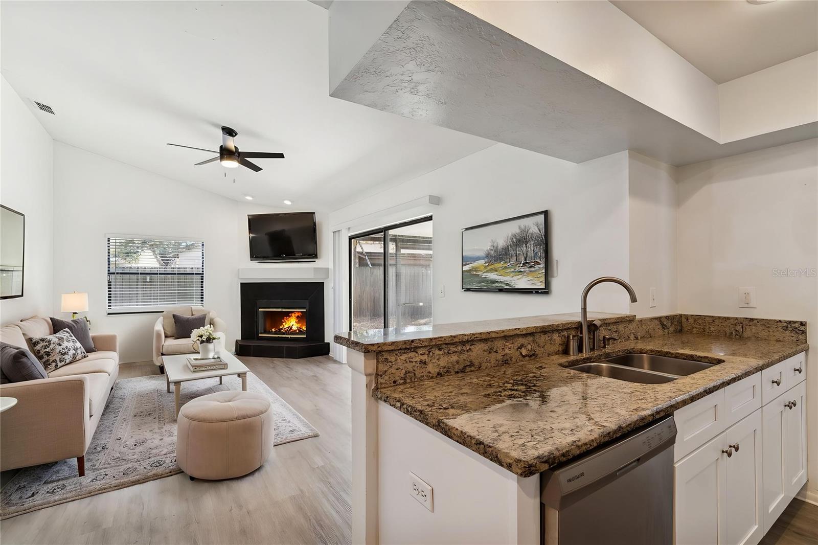 Image 17 of 65 For 11903 Steppingstone Boulevard