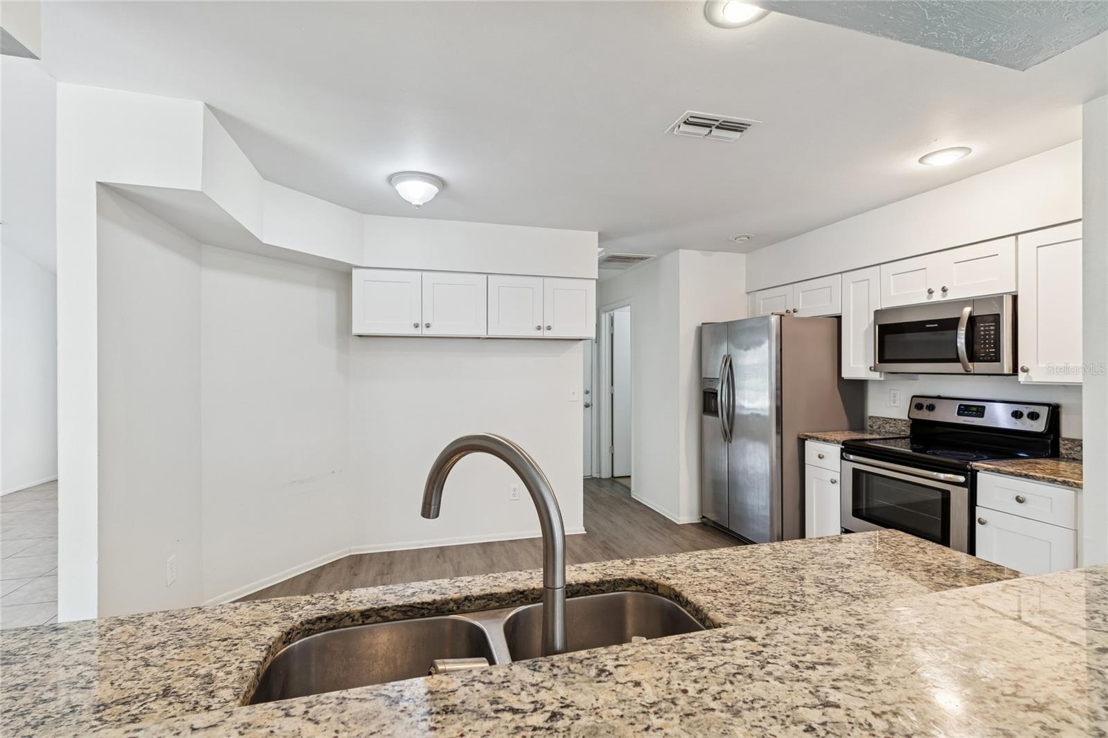 Image 19 of 65 For 11903 Steppingstone Boulevard