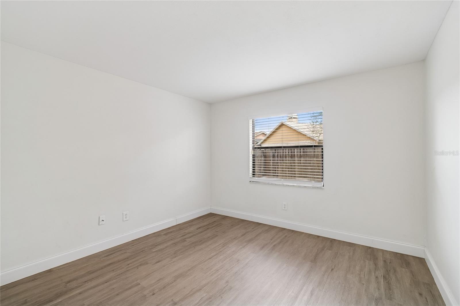 Image 32 of 65 For 11903 Steppingstone Boulevard