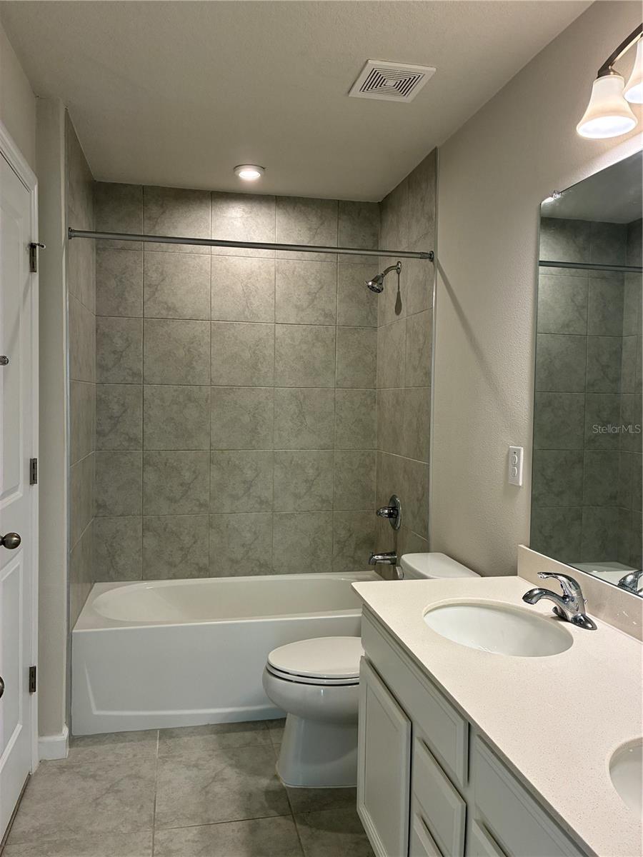 Image 20 of 36 For 10928 Osprey Glade Terrace