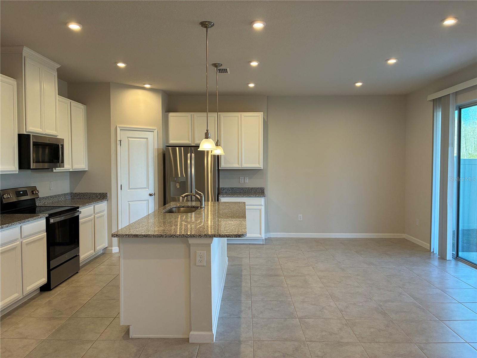 Image 7 of 36 For 10928 Osprey Glade Terrace