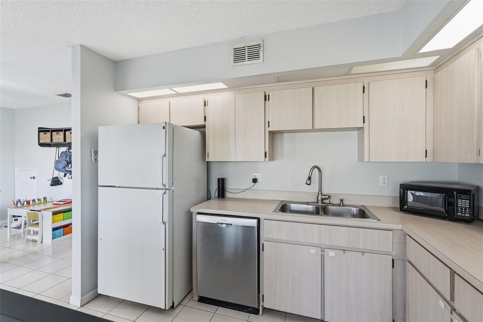 Image 11 of 31 For 7363 62nd Avenue N